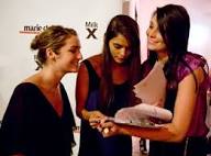 Running in Heels ฟีเวอร์ทั่วโลก! กระแสหนังดีสุดมันทำเงินถล่มทลาย ดูแรงต่อเนื่องไม่มีตกในไทย